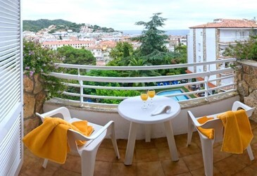 DBL with Balcony Pool View