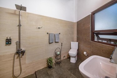 Suite 2 Bedrooms
