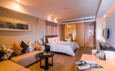 Superior Garden View Room King Bed