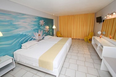 Family Room 1 Bedroom