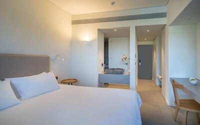 Deluxe Room Land View 