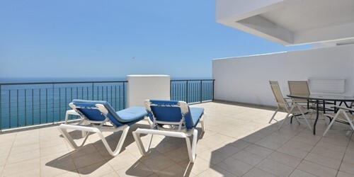 2 Bedroom Apartment Sea View