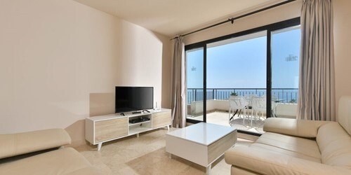 2 Bedroom Apartment Sea View