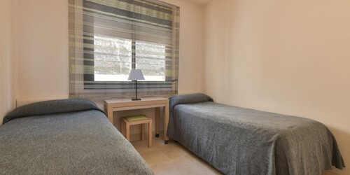 2 Bedroom Apartment Sea View