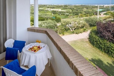 Garden View Room