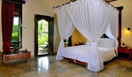 Bungalow (2 Adults)