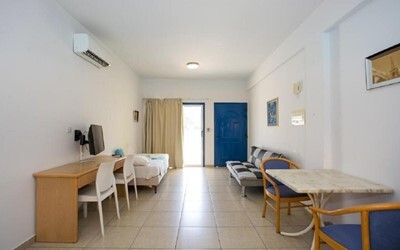One Bedroom Apartment Inland View