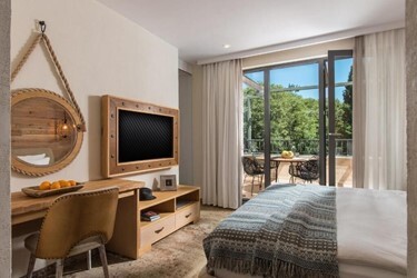  APT 1 Bedroom Sea View
