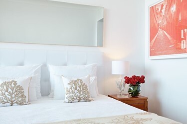 Double Room Guestroom with Garden View