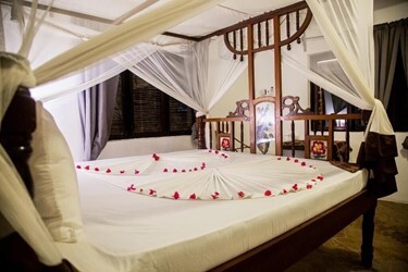 Bungalow Room