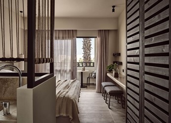 Aterre Retreat with Terrace or Balcony