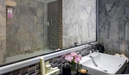 Premier Room