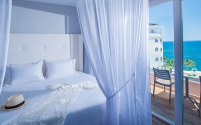 Honeymoon Suite