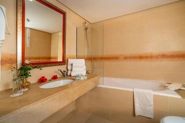 Bungalow Room