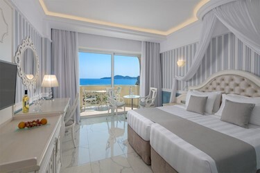 Double Room Superior with Sea View