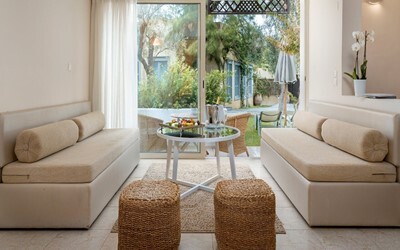 Family Bungalow Garden View