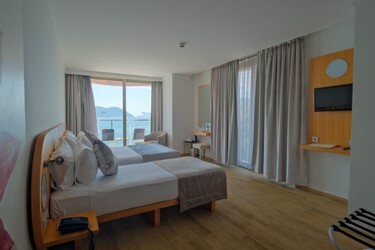 Standard Sea View