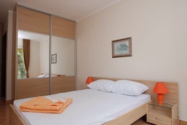2 Bedroom Apartment 04+2