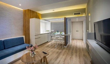 Superior One-Bedroom Suite with Garden View