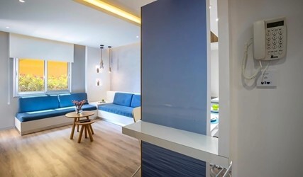 Superior One-Bedroom Suite with Garden View