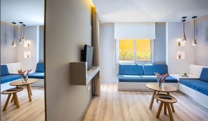 Superior One-Bedroom Suite with Garden View