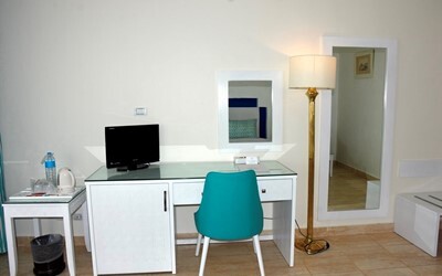 Superior Pool View Room
