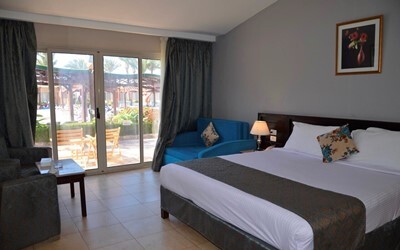 Bungalow Room