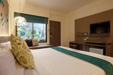 Deluxe Oasis Room