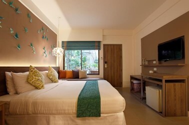 Deluxe Oasis Room