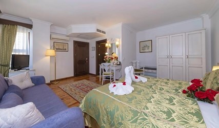 Corner Double or Triple Room