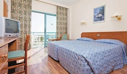 Twin Room Inland View
