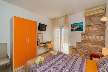 Studio 02 Sea View