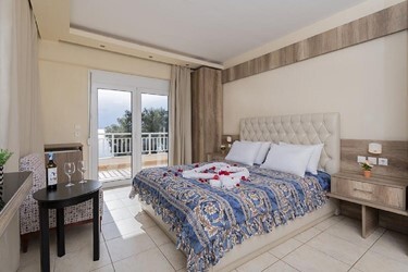 Superior Room Side Sea View