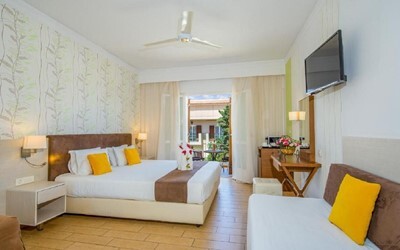  Double Room Side Sea View