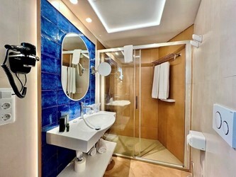 Double/Twin Standard Room