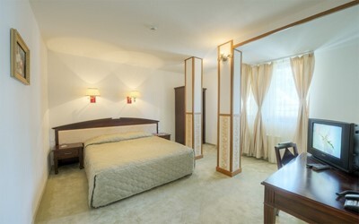 Suite 1 Bedroom