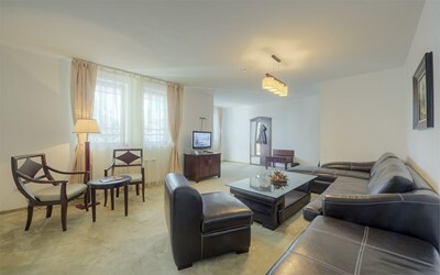 Suite 1 Bedroom