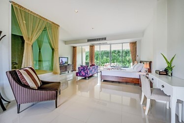 Deluxe Suite