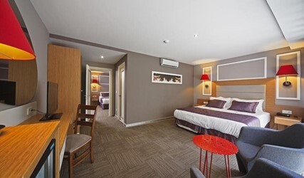 Double Room 