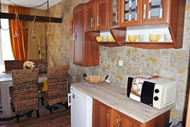 2 Bedroom Maisonette