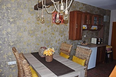 2 Bedroom Maisonette