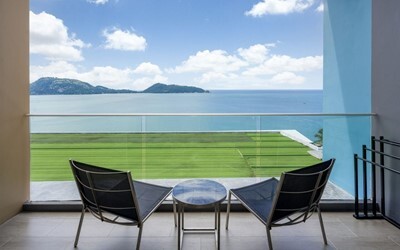 Deluxe Sea View Room