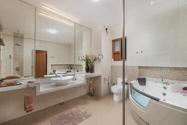 Ocean Privilege Suite