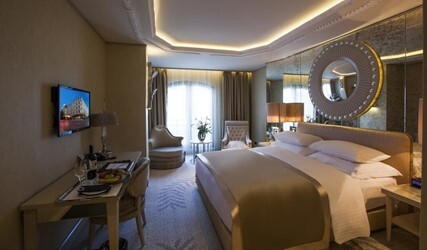 Deluxe Double or Twin Room with City View
