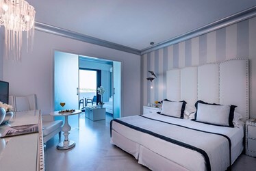Family Room Side Sea View