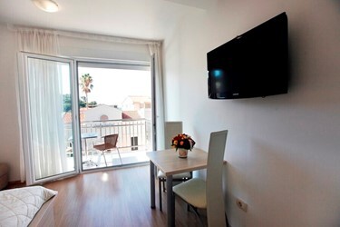 Large Studio 03 balcony