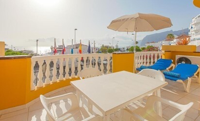 One-Bedroom Apartment with Sea View
