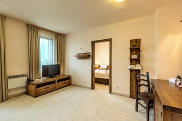 Apartment with Shower 