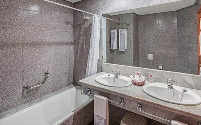 Economy room