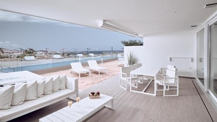 Serenity bliss 2 bedroom suite side sea view 